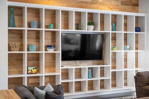 Smart-tv, videospil, bordfodbold