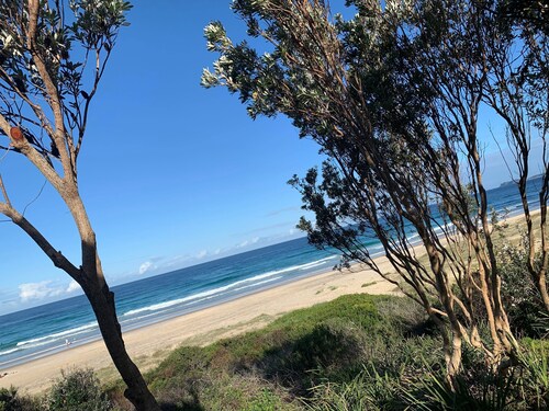 Immaculate designer house-sweeping views over iconic Blueys Beach 3min walk away