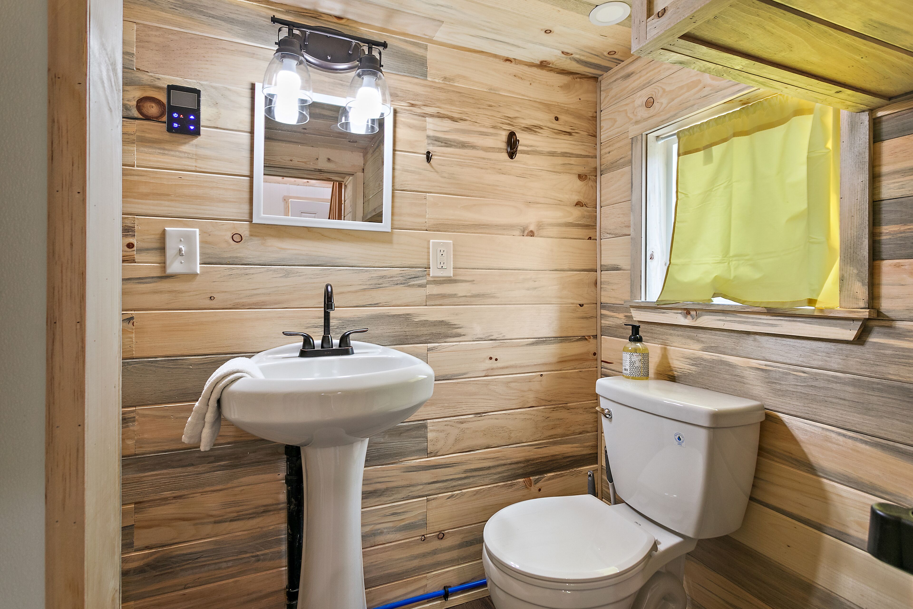 淋浴設備、風筒、提供毛巾、番梘