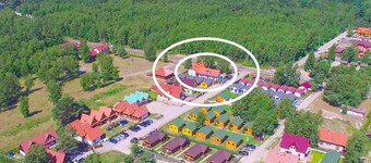 Quaint Holiday Home in Gleznowo with Parasol