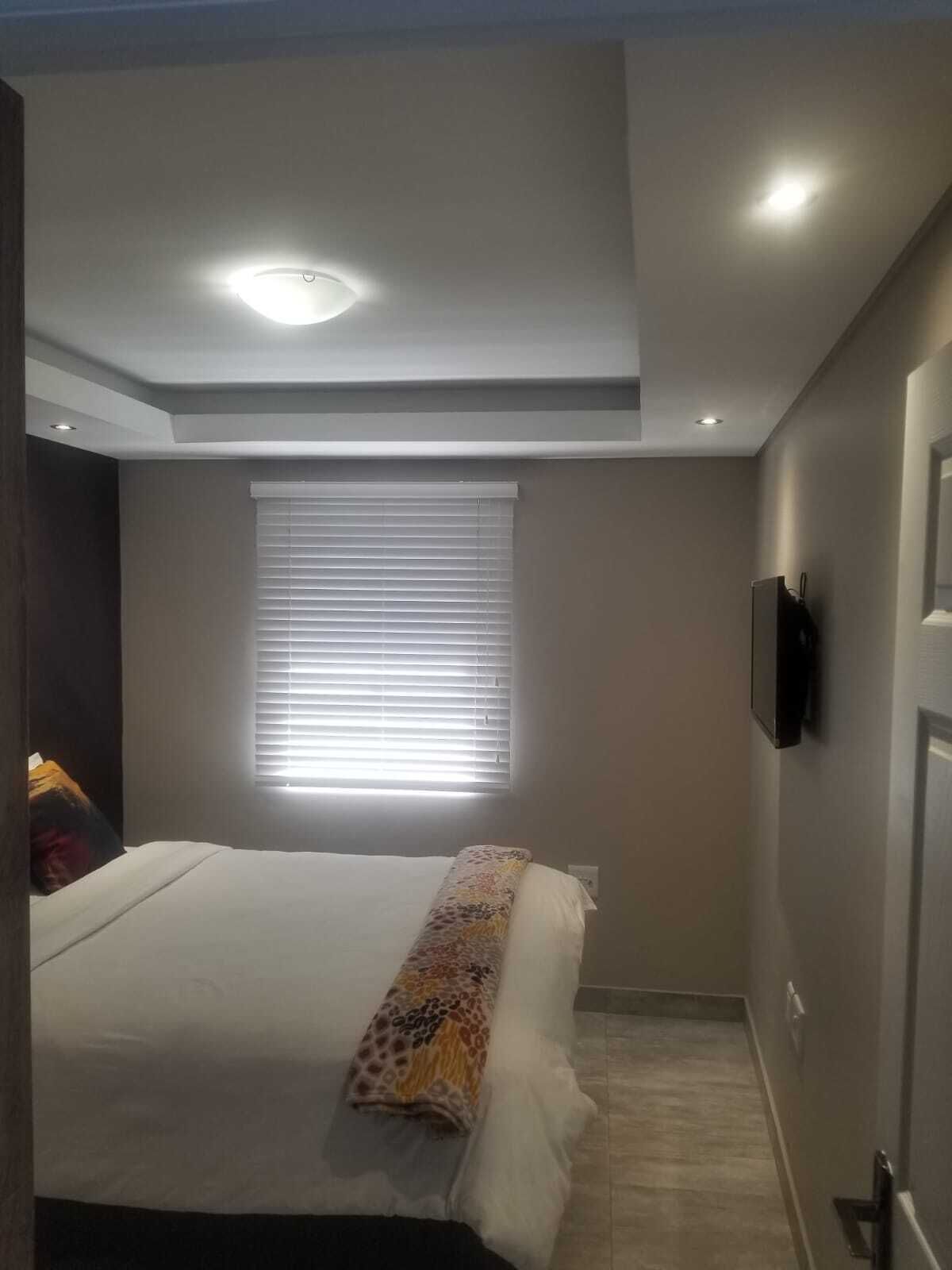 3 chambres, fer et planche à repasser, Wi-Fi, draps fournis