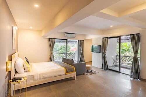 The Bark- An Art Hotel