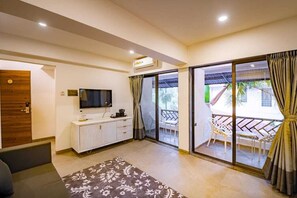 Habitación cuádruple superior | Escritorio, cortinas opacas, sistema de insonorización y wifi gratis