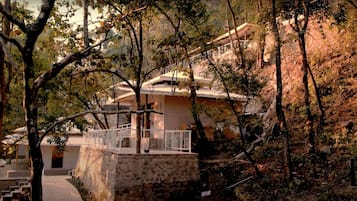 Luxury Cottage | Exterior