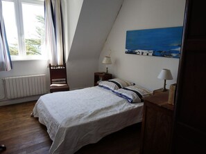 7 Schlafzimmer, Bügeleisen/Bügelbrett, Reisekinderbett, kostenloses WLAN