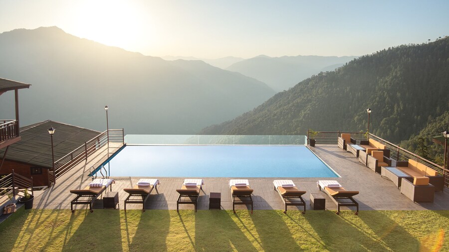 juSTa Cliffend Resort & Spa Mashobra Shimla