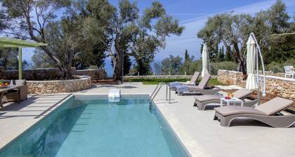 JK VILLA ERATO IDEAL FOR FAMILIES WITH PRIVATE POOL AND PLAYGROUND