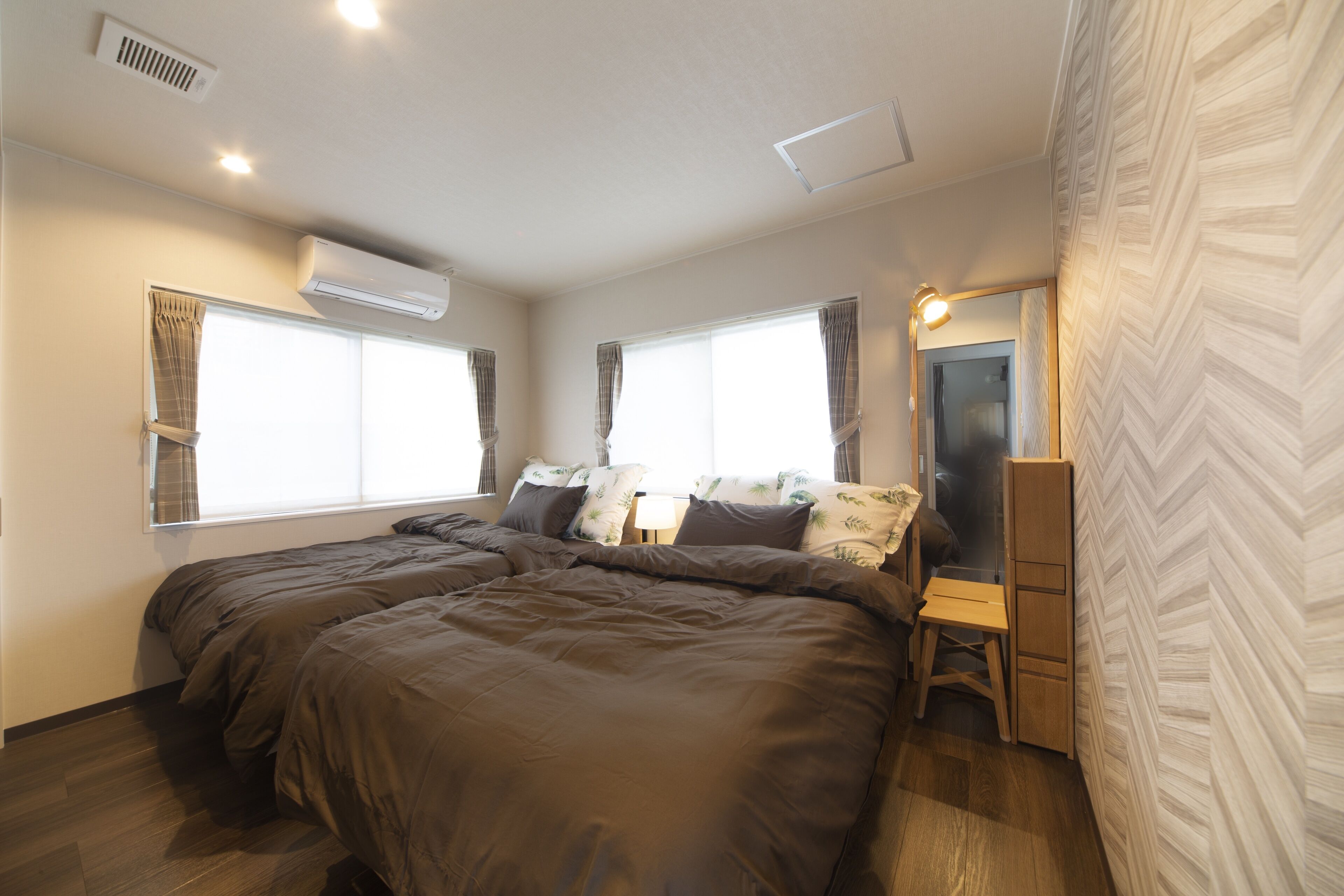 Casa básica | 2 dormitorios, wifi gratis, ropa de cama