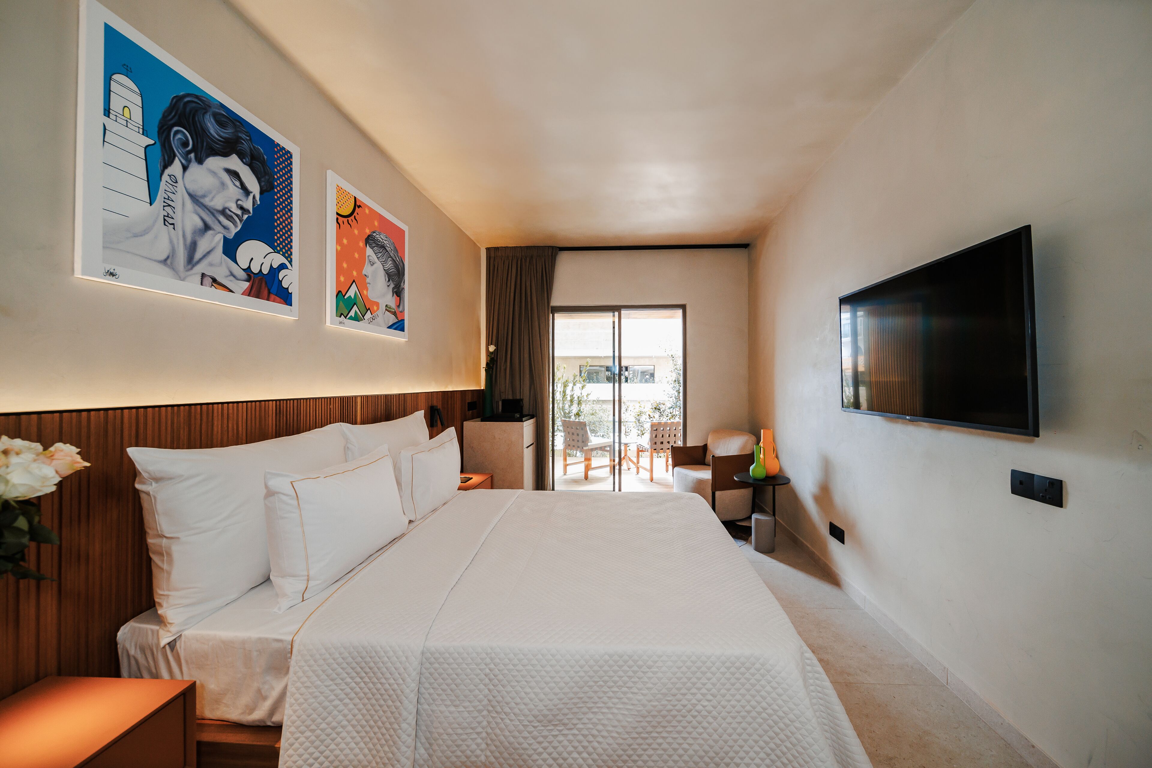 Ropa de cama hipoalergénica y minibar 