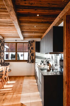 Fridge, oven, dishwasher, high chair