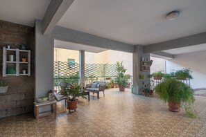 Terrace/patio - Apartment 'Bellariva Home' with Shared Terrace, A/C & Wi-Fi (Firenze)
