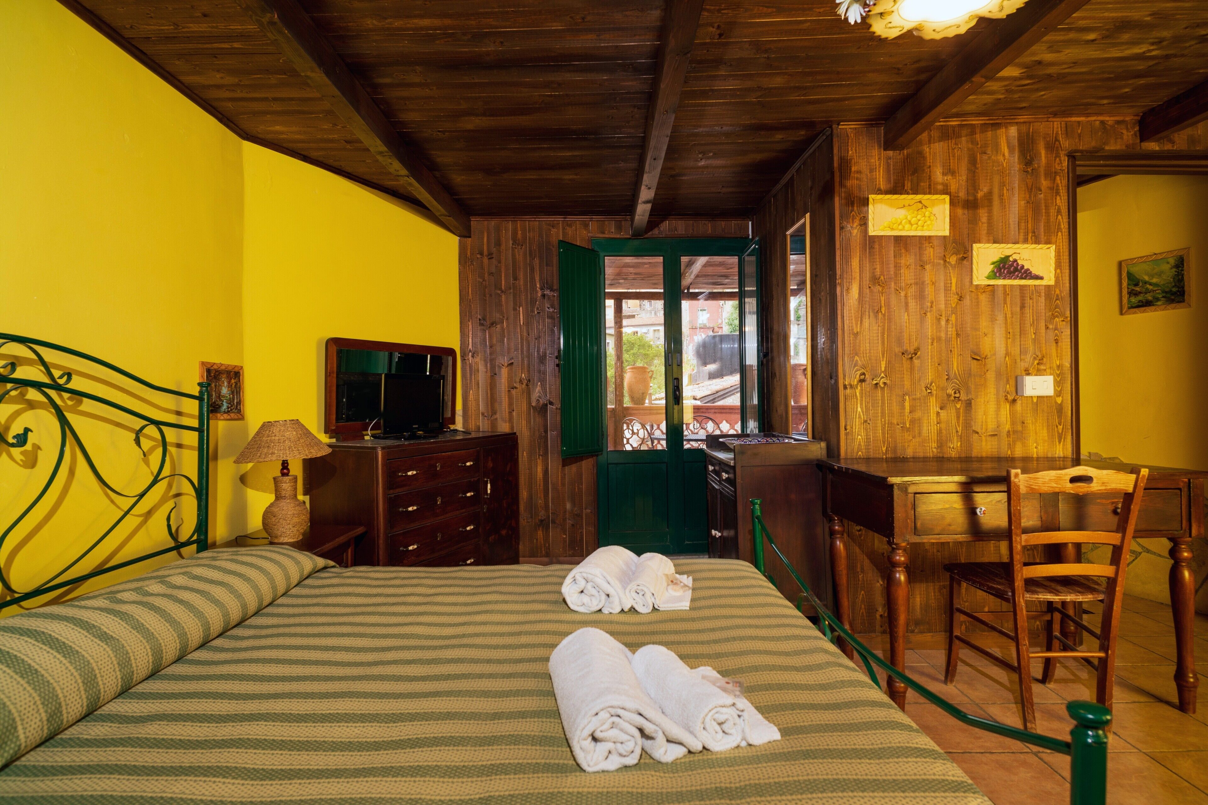 2 chambres, Wi-Fi gratuit, draps fournis