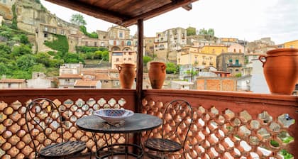 Apartamento "Borgo Santa Caterina Albego Diffuso" con vistas a la montaña