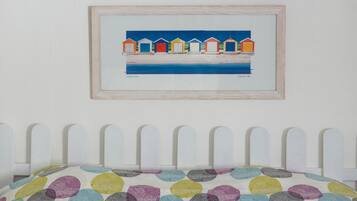 1 bedroom, iron/ironing board, free WiFi, wheelchair access