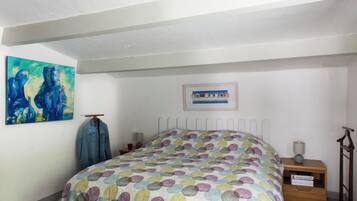 1 slaapkamer, een strijkplank/strijkijzer, gratis wifi, rolstoeltoegang