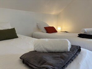 2 chambres, Wi-Fi gratuit, draps fournis