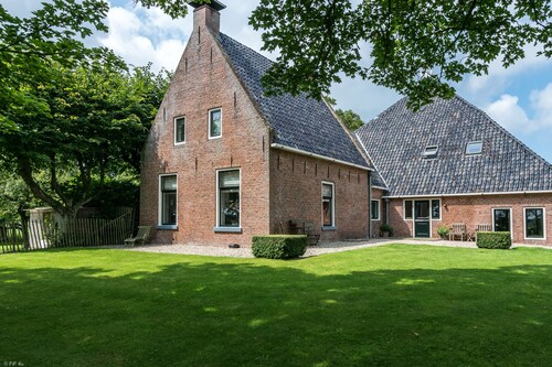 Luxury vacation studio near the Wadden Sea with its own private sauna.