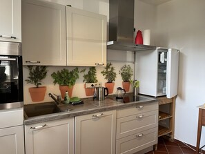 Fridge, microwave, oven, dishwasher