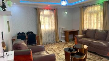 智能电视、电脑显示器、打印机