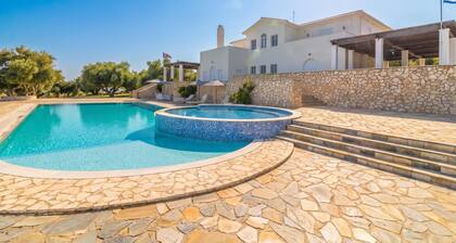 Amazing Pool Villa Kyllini Sea View