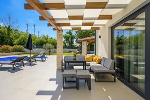 Outdoor dining - Villa Lea Nea (Istria - Žminj) (Žminj)