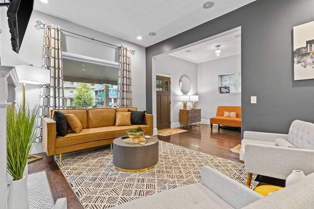 Midtown Boulevard - Hot Tub by Plaza & Westport