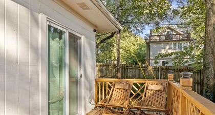 Charming Pet Friendly Retreat!