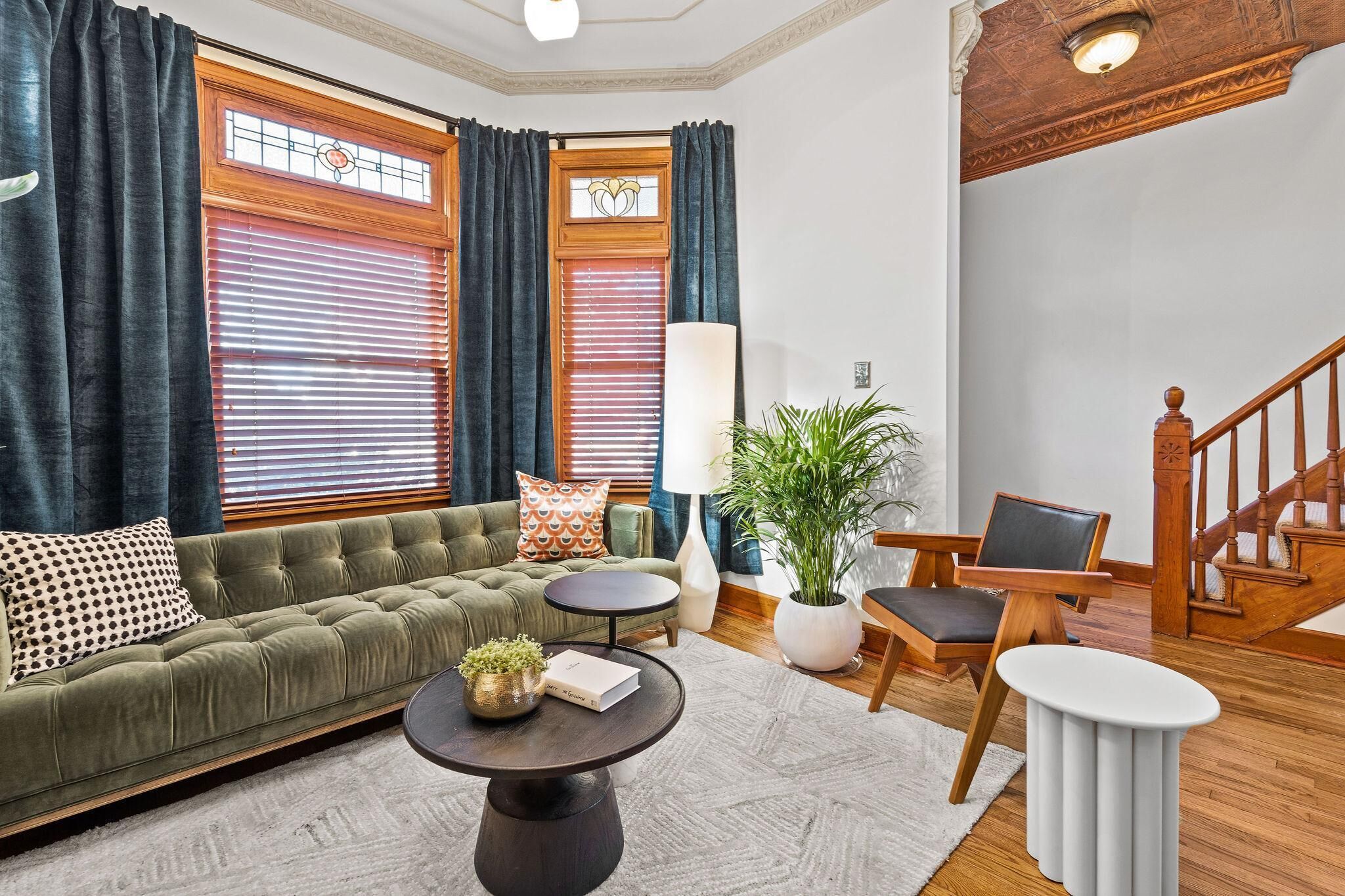 Gorgeous Victorian + Mins From Downtown