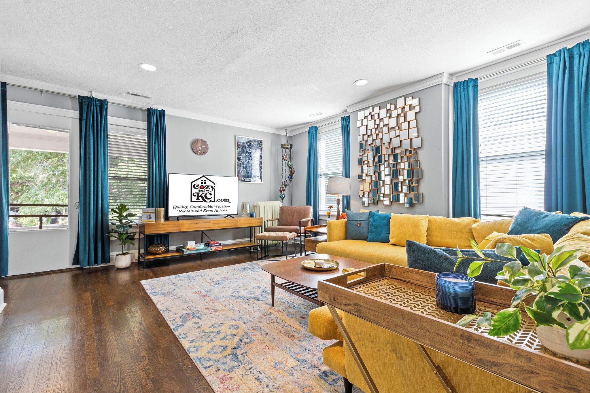 Smart-TV, Netflix, Hulu og fotballspill