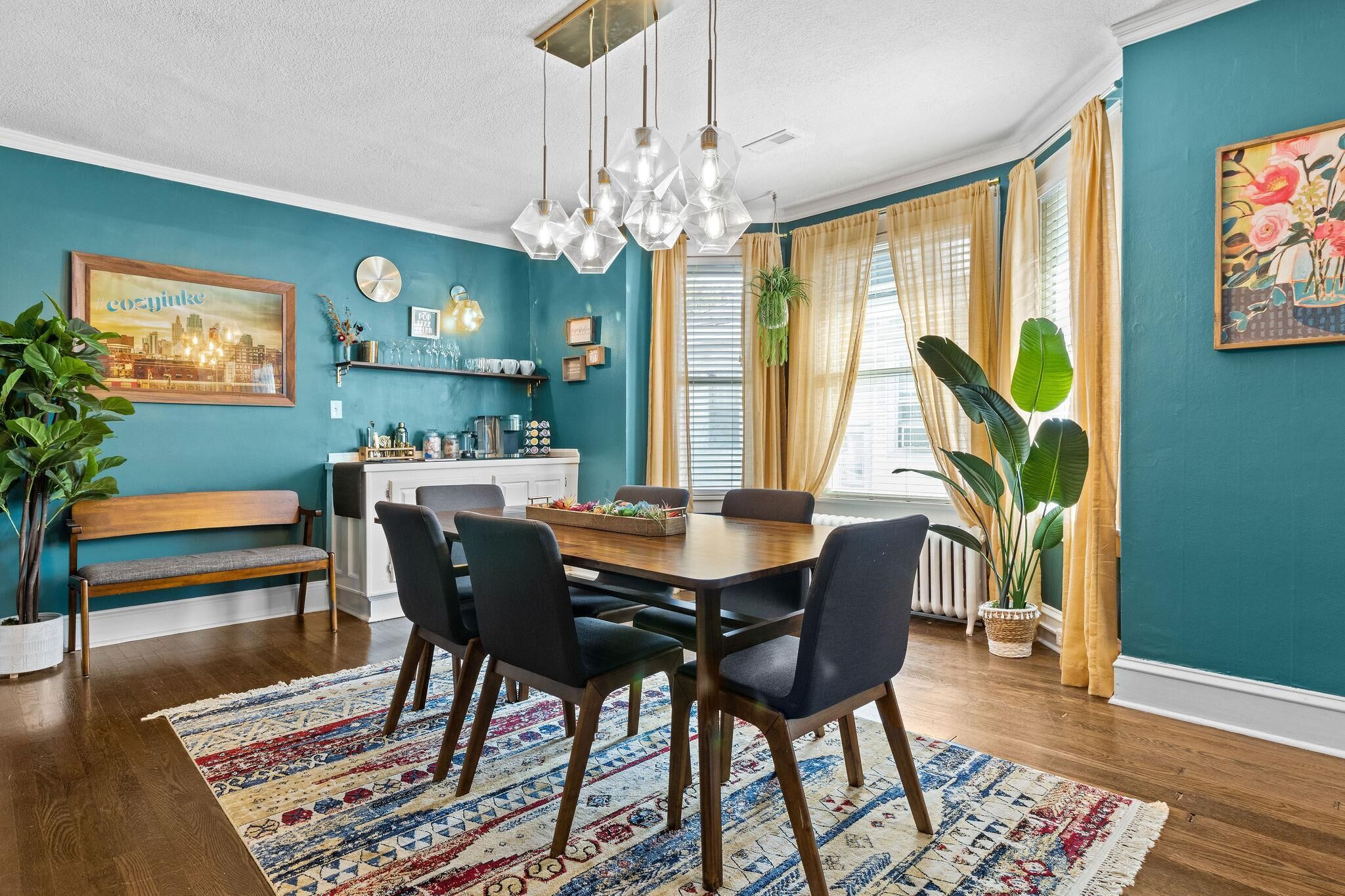 Exquisite Duplex in the Heart of KC + Parking