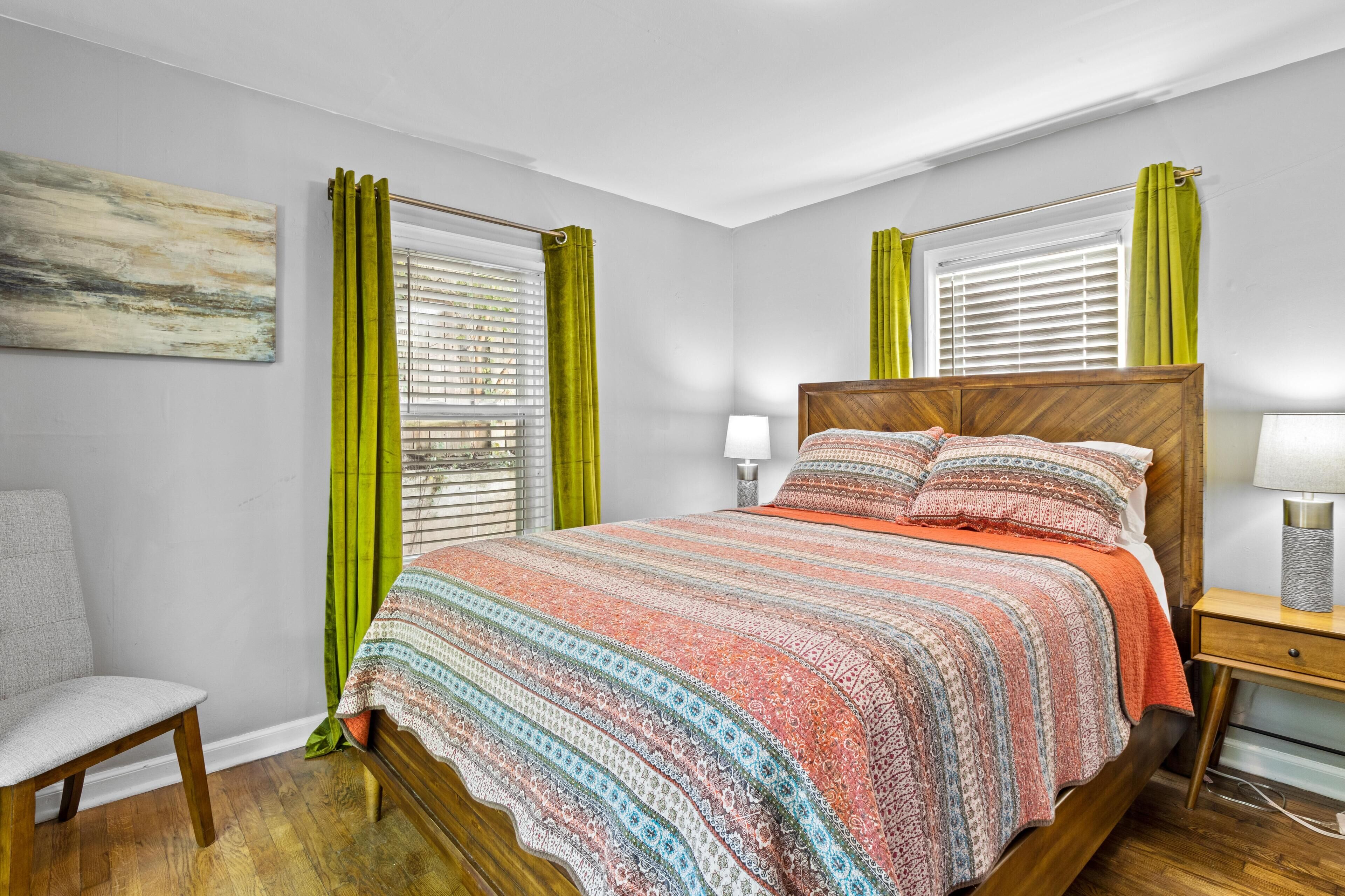 Westport Hideaway - Minutes to Westport! Private Parking + Pet Friendly