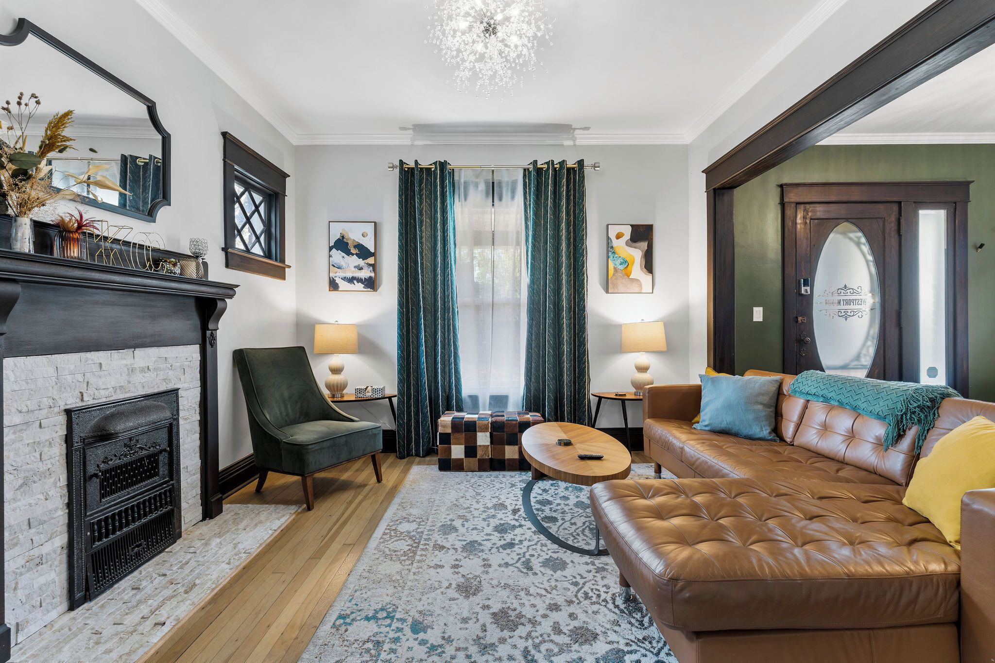 Beautiful Westport Manor - Remodeled with 3 King beds!