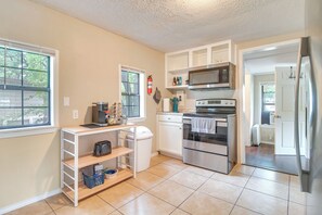 Fridge, microwave, stovetop, coffee/tea maker - Half-Mi to Marina: Pet-Friendly Disney Home (Disney)