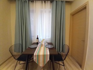 Dining - Stay.Plus Mandera Road Apartment (Nairobi)