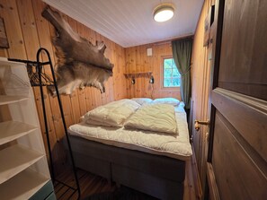 3 chambres, fer et planche à repasser, lit parapluie, Wi-Fi gratuit