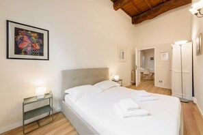 Appartement Confort | Literie de qualité, couette en duvet, ameublement unique