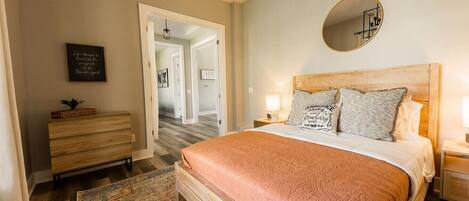 5 bedrooms, desk, iron/ironing board, travel crib