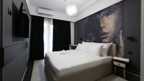 Minibar, in-room safe, individually decorated, individually furnished - Hotel Pollock (Ribarska Banja)