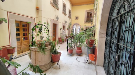 Interior. OYO Posada Santa Cecilia, Jerez Zacatecas