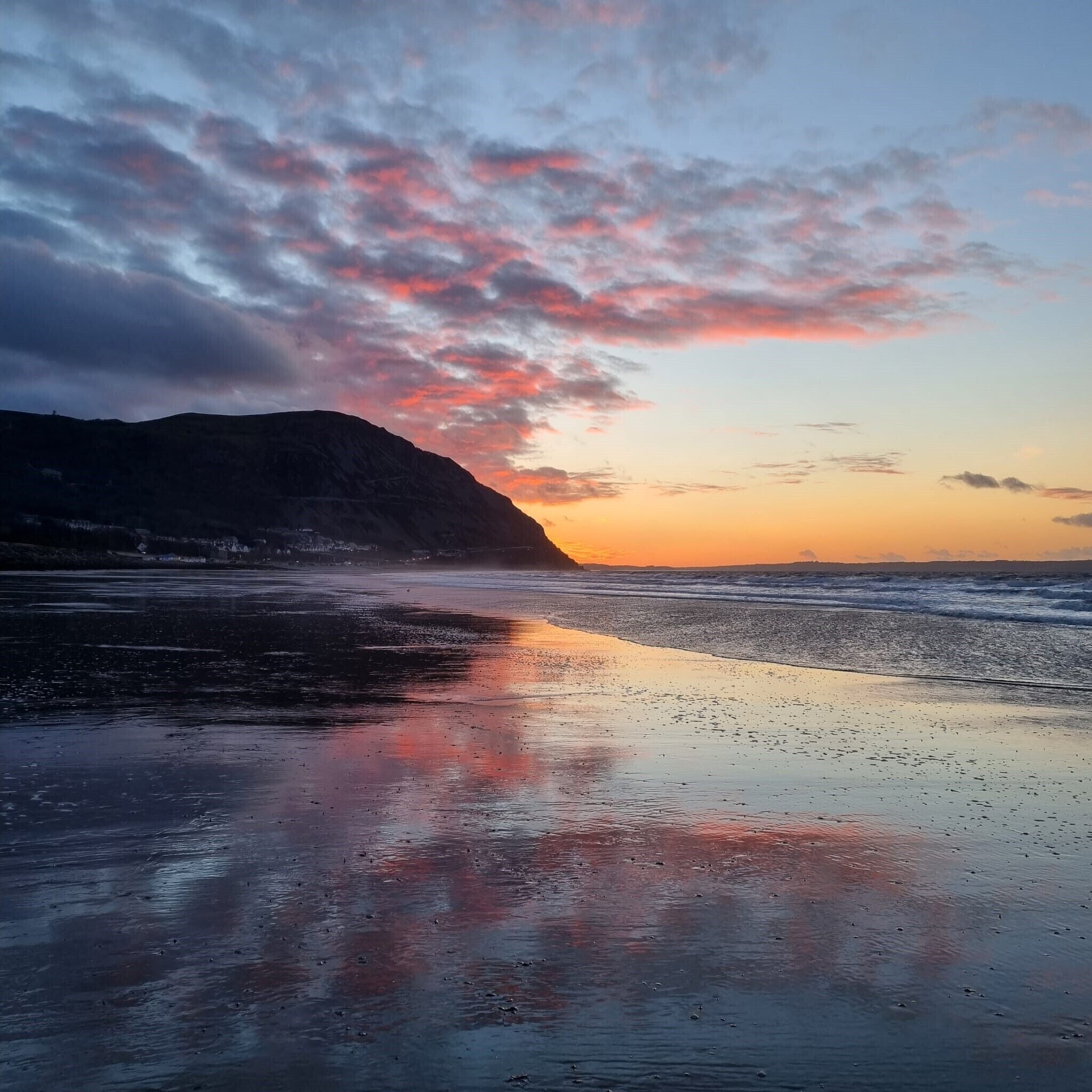 New penthouse apartment with stunning sea views