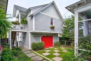 Exterior - Lake Carolina Coach Cottage/Amazing stay/Columbia,S.C. (Columbia)