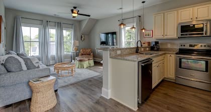 Lake Carolina Coach Cottage/Amazing stay/Columbia,S.C.