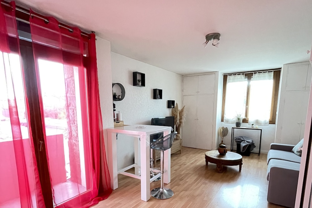 Spacious studio 32m2
