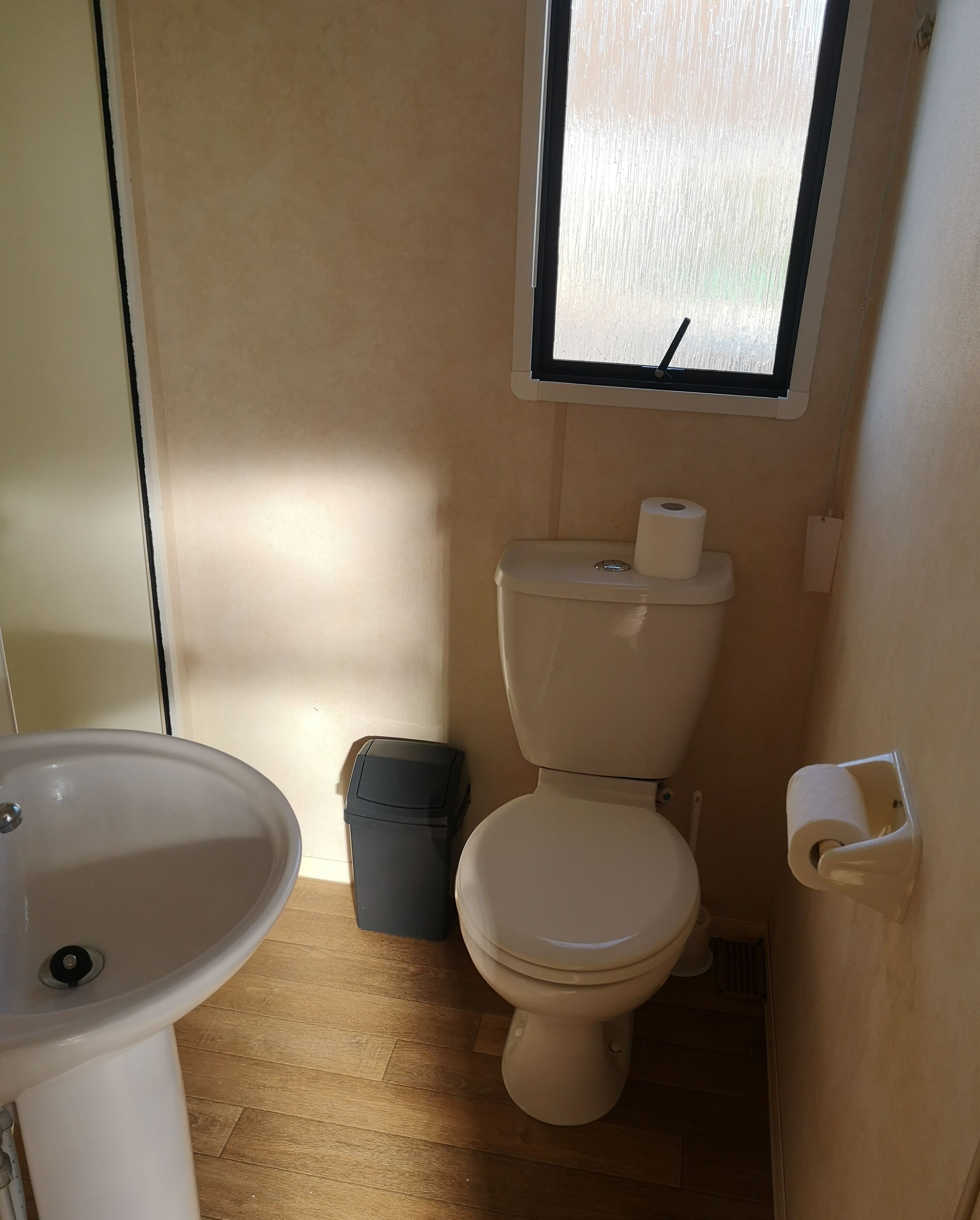 Apartment | Bathroom | Shower