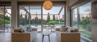 Phillyrėa Luxury Villas  - Dåphne 4 bedrooms 