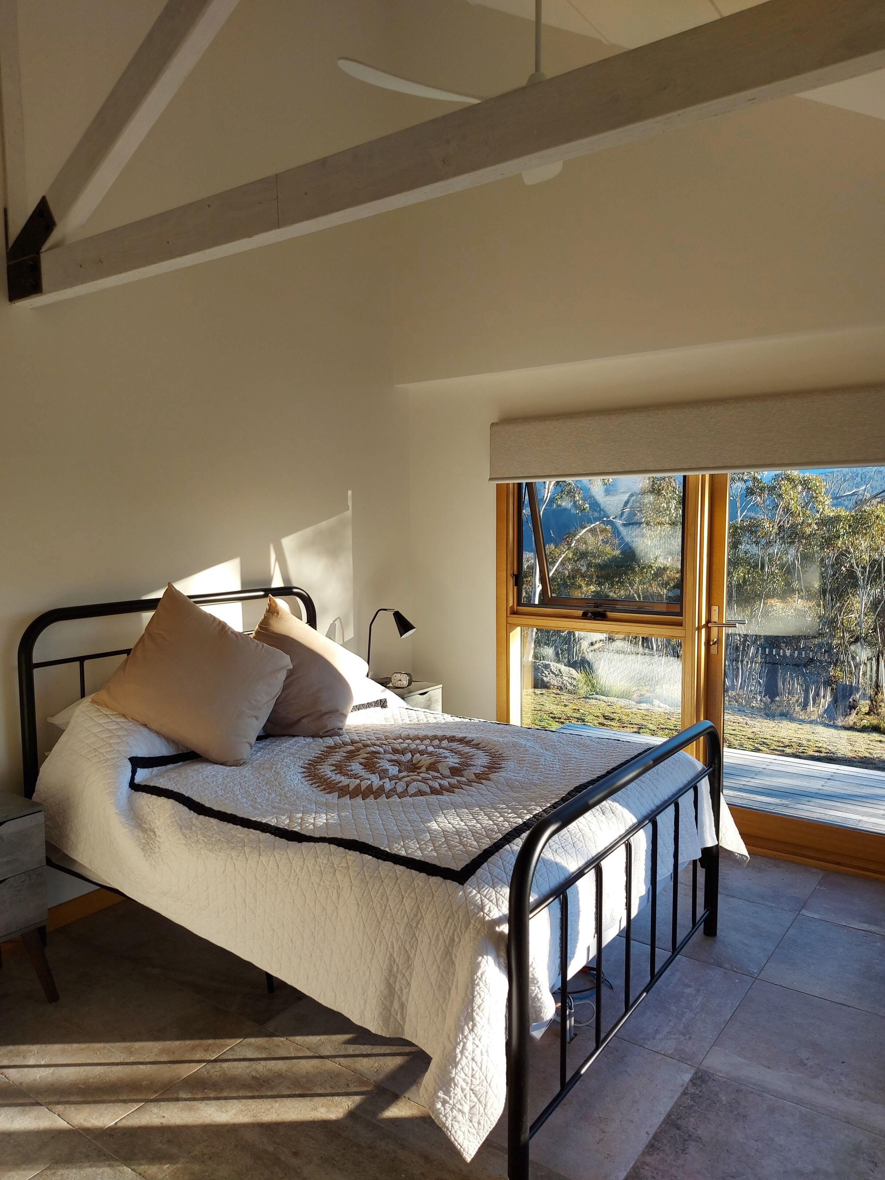 Spectacular Mountain Retreat 'Rangeview' — image 6