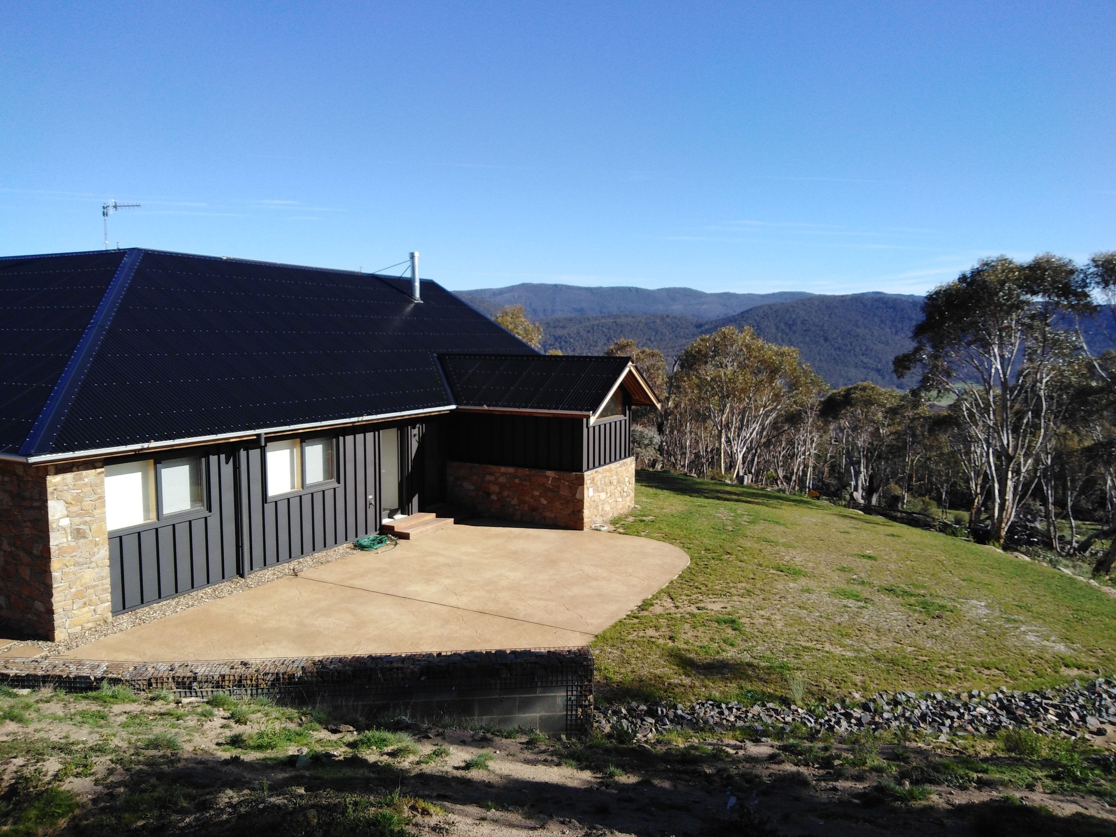 Spectacular Mountain Retreat 'Rangeview' — image 3