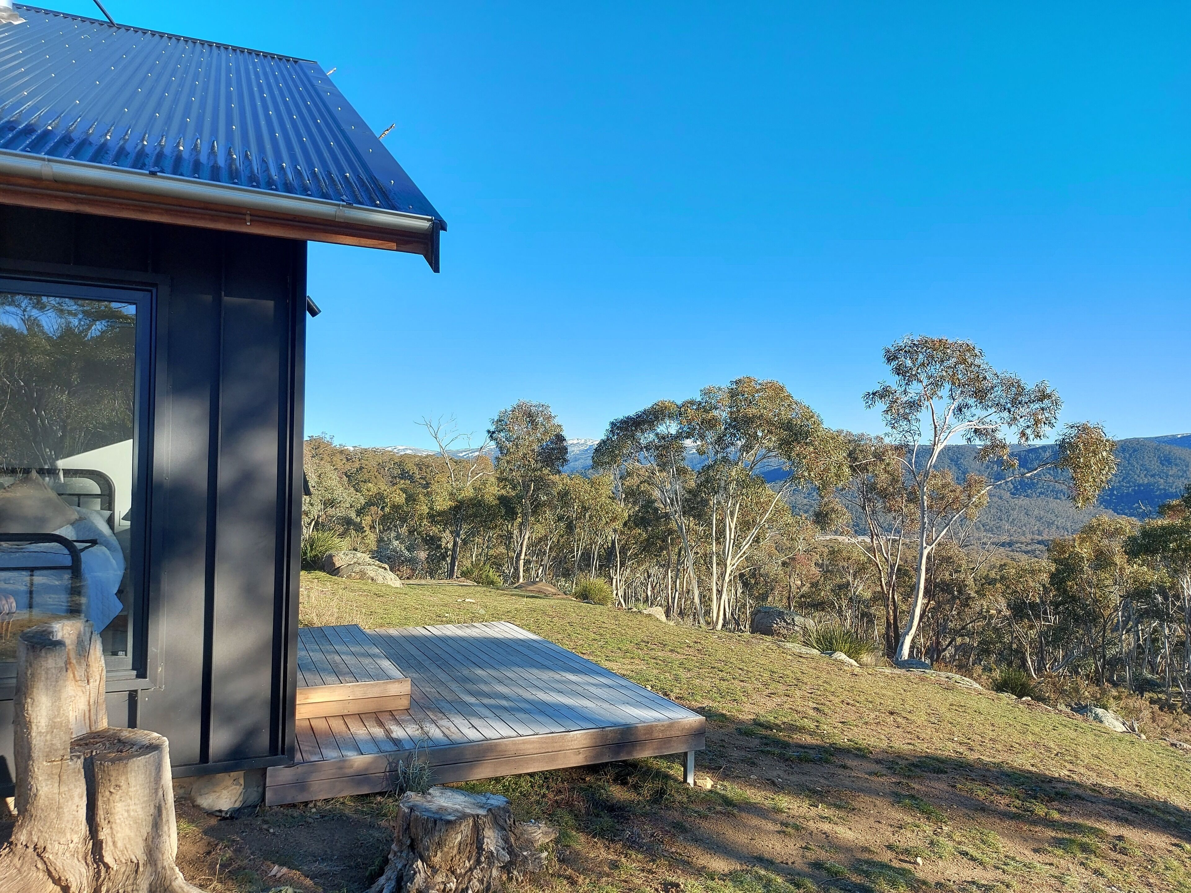 Spectacular Mountain Retreat 'Rangeview' — image 2