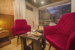 Chambre Premium, balcon | Coffres-forts dans les chambres, Wi-Fi gratuit, draps fournis