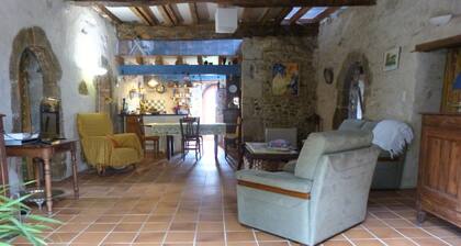 Charming 17th century house ideally located